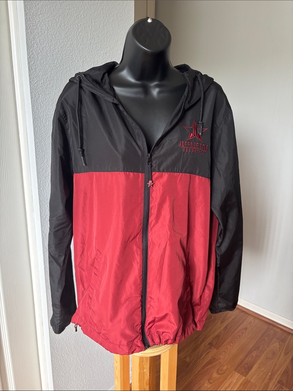 Jeffree Star Cosmetics Windbreaker Sz S